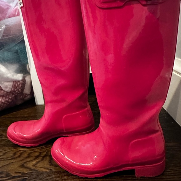 Well Loved Glossy Hot Pink Hunter Rainboots - Picture 3 of 6